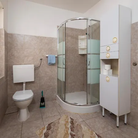Stunning In Labin With Kitchen Apartment
