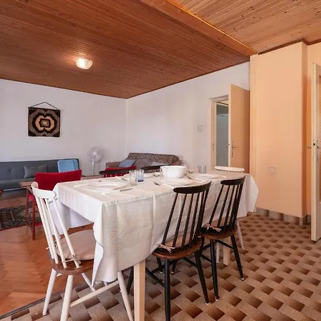 Stunning In Labin With Kitchen *
