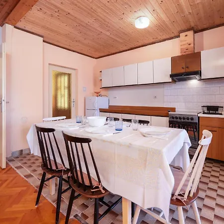 Stunning In Labin With Kitchen Apartment *