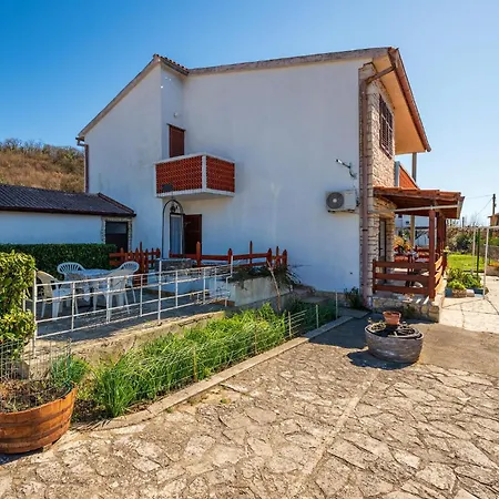 Stunning In Labin With Kitchen